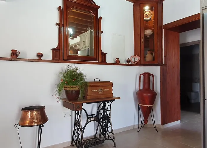 Yioukkas Vila